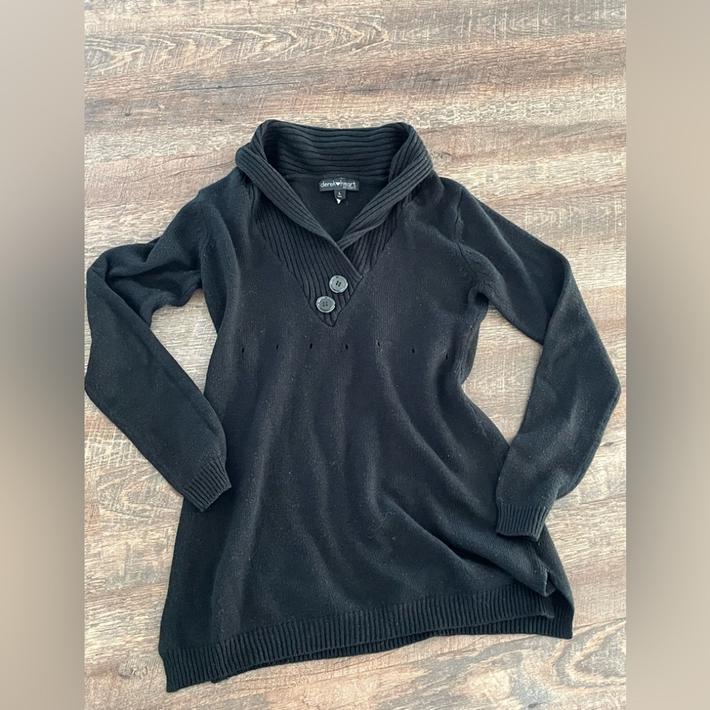 DEREK HEART BLACK HOODED SWEATER